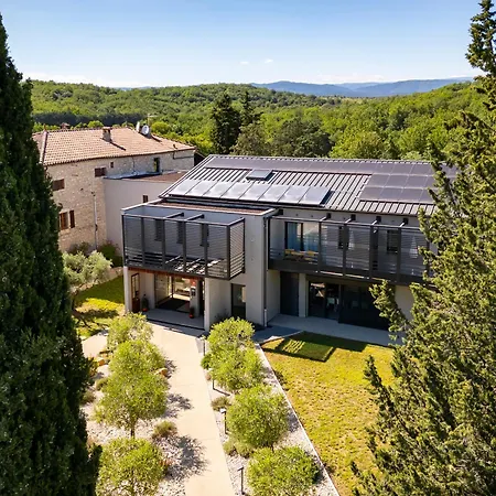 Logis Les Murets Restaurant Hotel