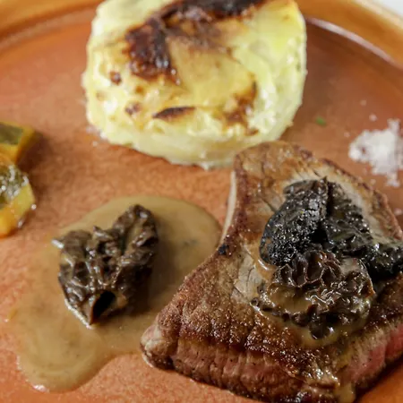 Logis Les Murets Restaurant Hotel 3*