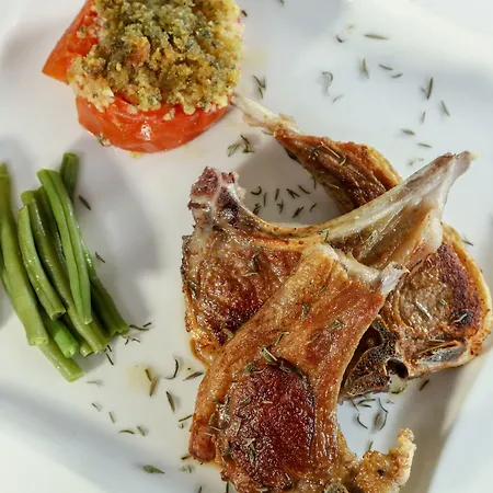 Logis Les Murets Restaurant Hotel