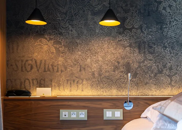 Logis Les Murets Restaurant Hotel Chandolas