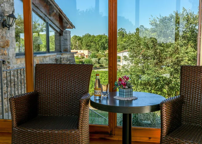Hotel Logis Les Murets Restaurant 3*