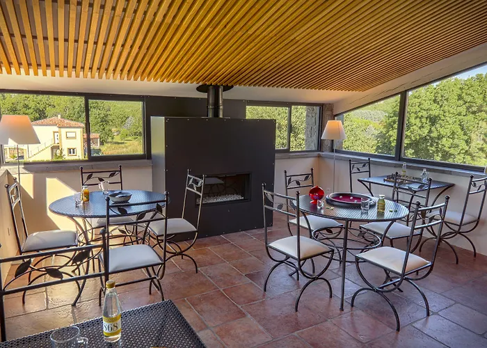 Logis Les Murets Restaurant Hotel