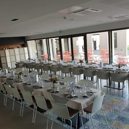 Logis Les Murets Restaurant Hotel