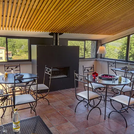 Logis Les Murets Restaurant Hotel