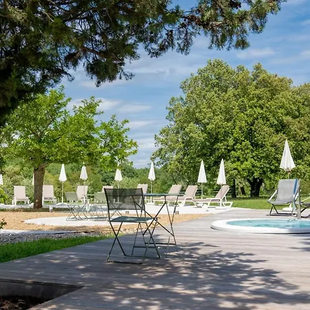 Logis Les Murets Restaurant Hotel